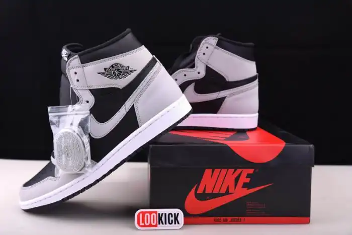 Cheap Air Jordan 1 Retro High Black White Light Smoke Grey 555088-035 0123