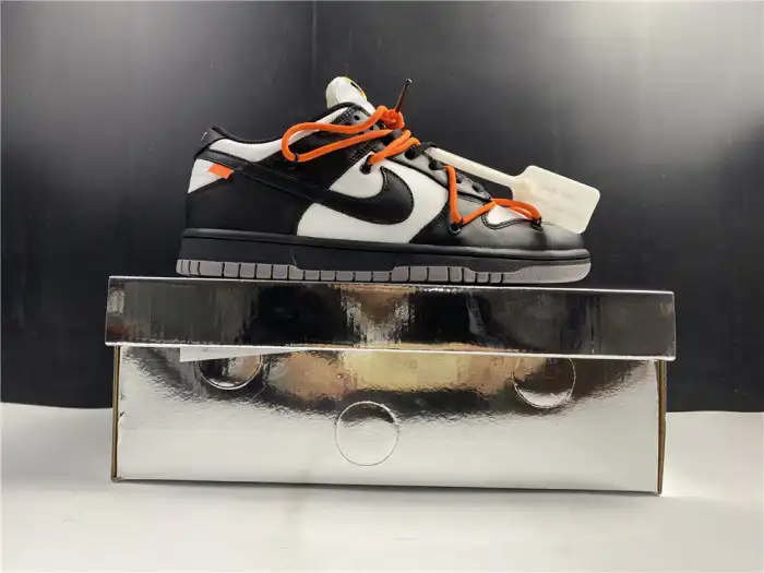 Affordable OFF-WHITE X NIKE DUNK LOW CT0856 -001 0131