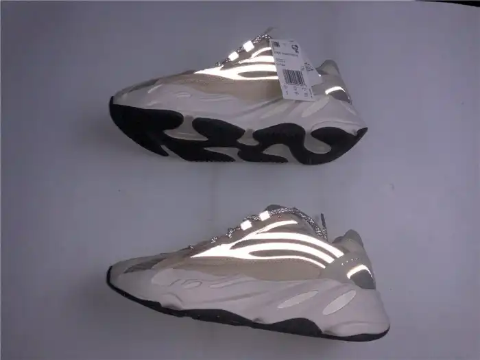 Affordable Adidas Yeezy Boost 700 V2 Cream Cream GY7924 0128