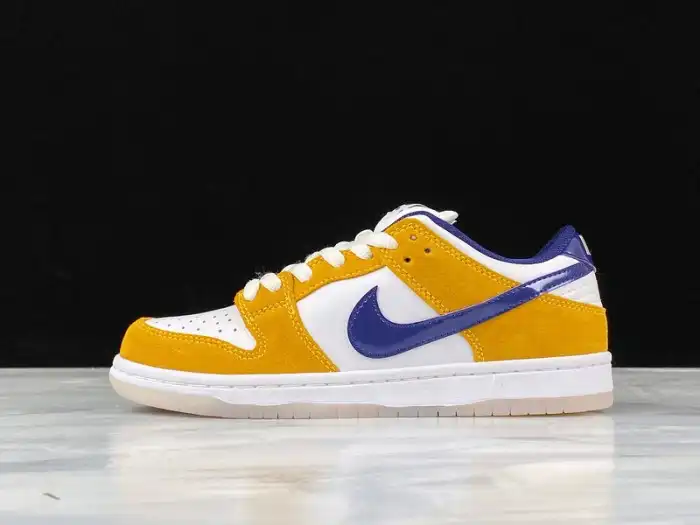 NIKE SB DUNK LOW LASER ORANGE BQ6817-800 0131