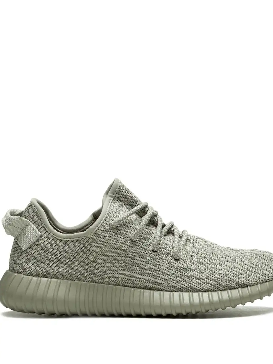 Affordable sneakers Boost Yeezy 