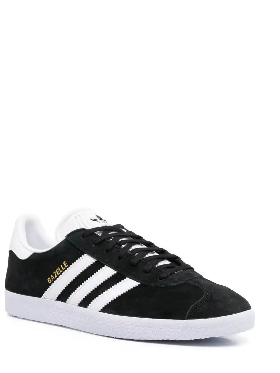 Cheap White adidas  Gazelle Goldmt