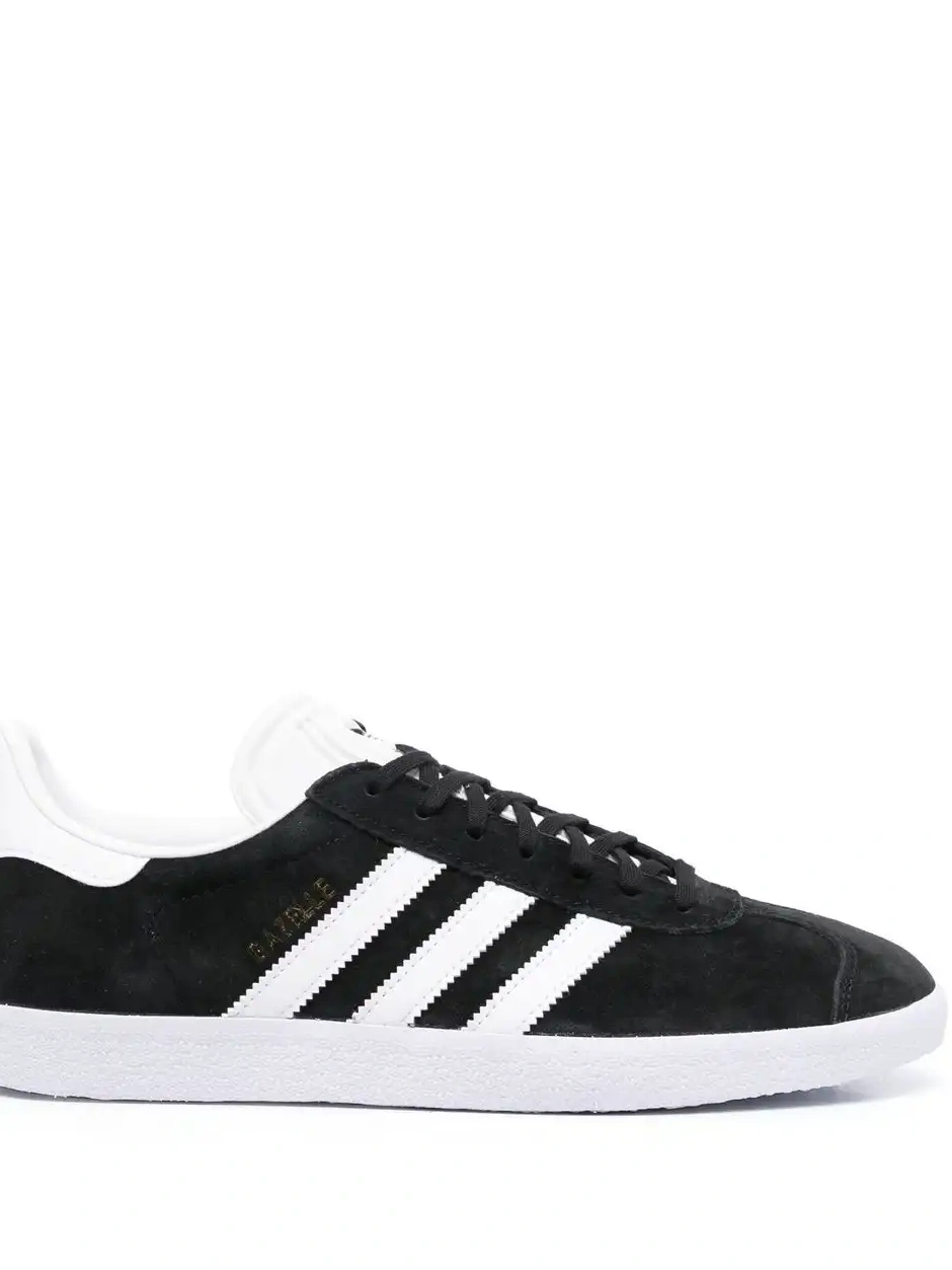 Cheap White adidas  Gazelle Goldmt